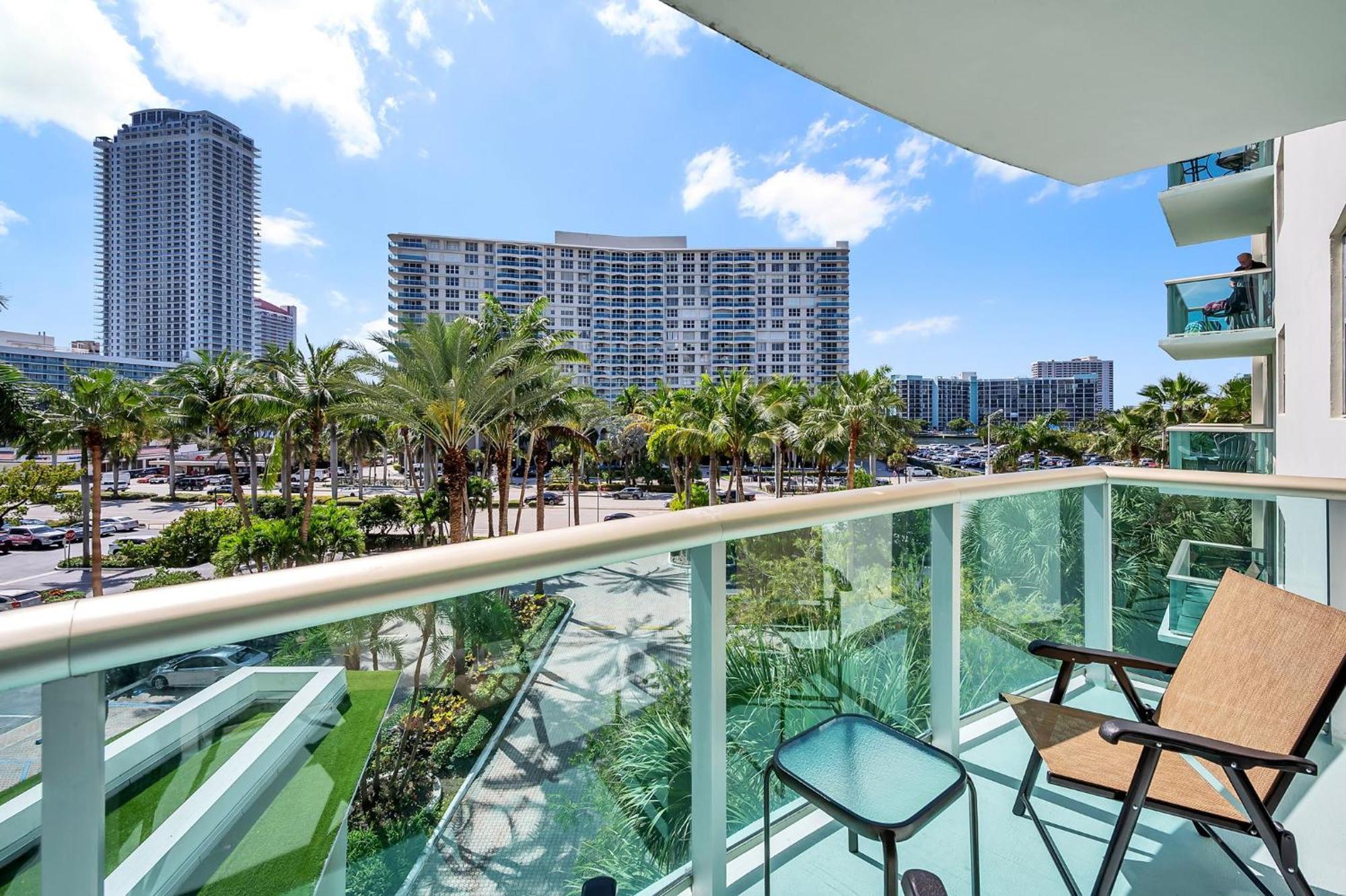 The Tides Apartments On The Beach 할리우드 외부 사진